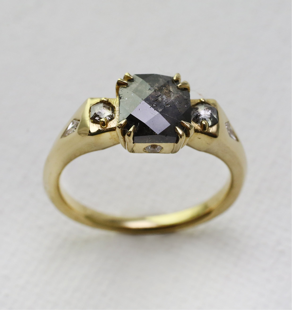 Diamond Stories Square Ring