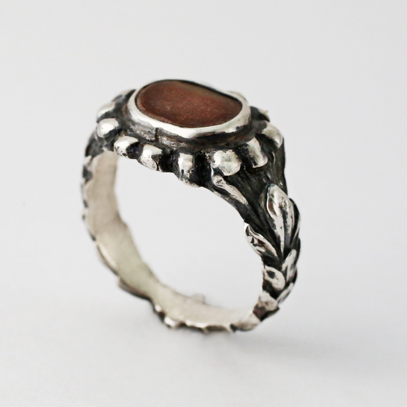 Red Beachstone Cedar Ring