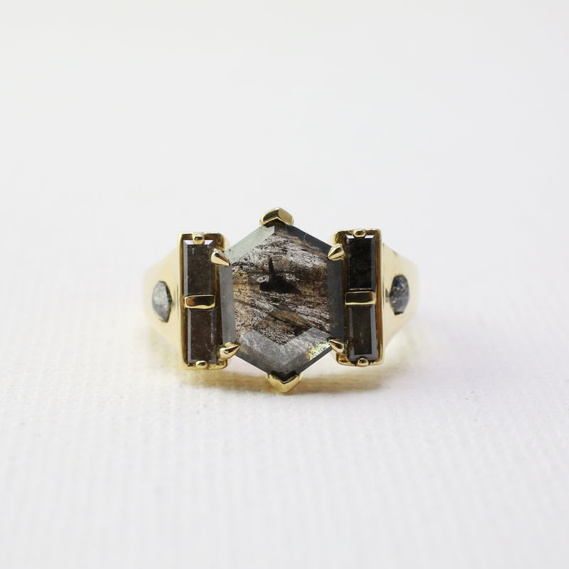 Diamond Stories Hexagon Ring