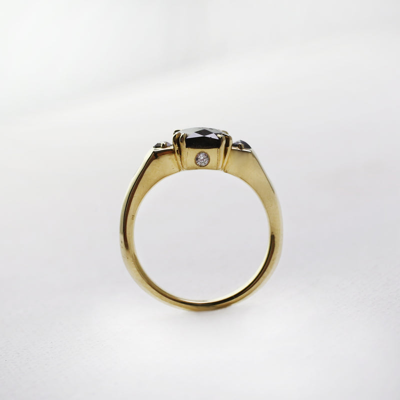 Diamond Stories Square Ring