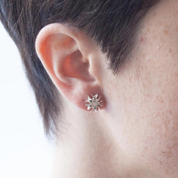 Pinecone Snowflake Stud Earring