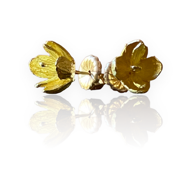 Cedar Flower Single Gold Stud Earrings